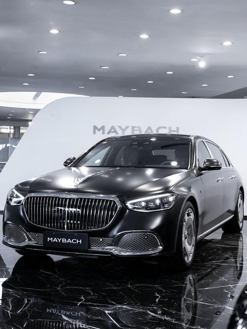 佛山305岚图汽车的售后服务让用户无忧出行，迈巴赫未来的豪华车趋势